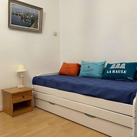 Apartamento T2 - Proche Des Commerces Et De La - - Lp040-002